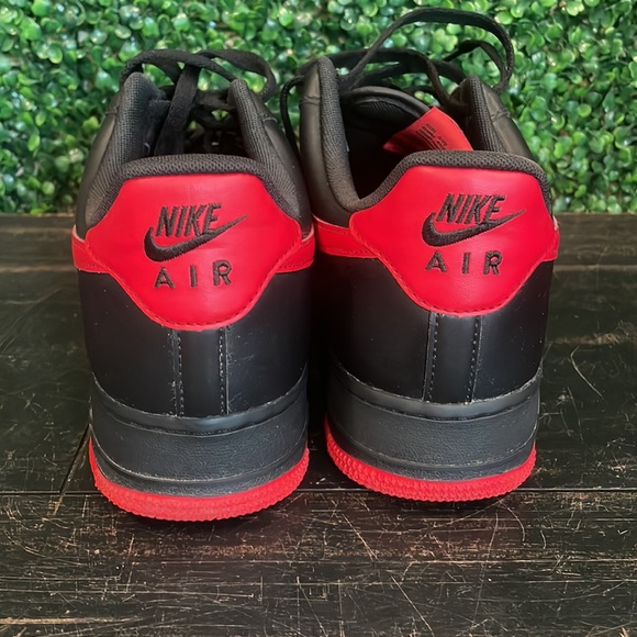 A1-Nike Air Force 1 Low '07 Black Red Bred! - Picture 4 of 9